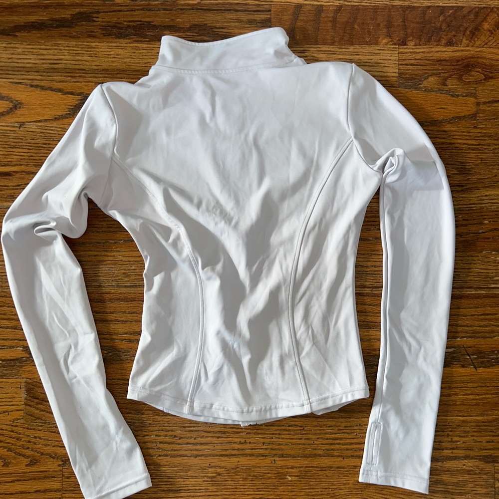 Woman’s white athletic zippered shirt - Picture 4 of 7